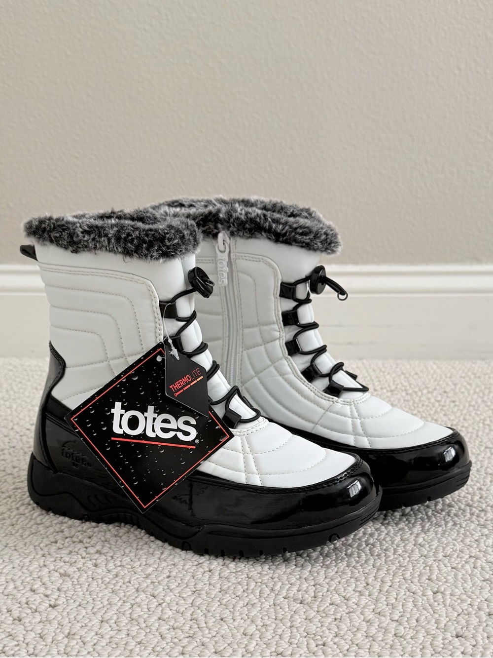 NWT Totes Snow Boots